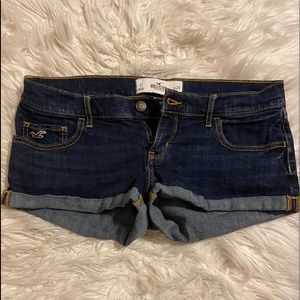 Hollister blue jean shorts SIZE 7 waist 28